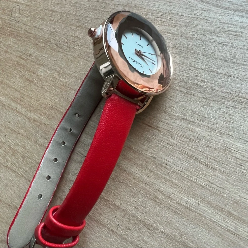 Kaidi Mann ladies rose gold tone red watch NEW BATTERY